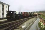 ‘Taliesin’ leads ‘David Lloyd George’ and ‘Earl of Merioneth’ into Harbour Station during the 1999 gala weekend.   (01/02/1999)