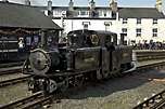 ‘Merddin Emrys’ awaits the arrival of the other Fairlies for the photo line-up.       (30/04/2005)