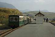 The Garraway set waits in the up platform at Tanygrisiau.       (15/10/2005)