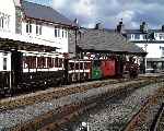 No 18 and the four wheel carriages behind Taliesin (28/09/2003)