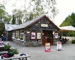 Tanybwlch Station Caf, the perfect lunch stop - good food, pleasant company and beautiful location.    (03/05/2004)