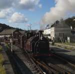 Palmerston and a rake of goods wagons at Porthmadog Harbour station   (12/10/2002)