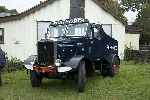 At Minffordd, a splendid 1951 Scammell Highwayman tractor was on display.   (25/09/2004)