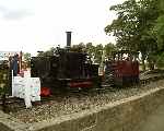 Chaloner and Creepy stand on the loco release, their day's work completed (07/09/2003)