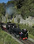 K1 departs from Caernarfon with it’s first solo passenger working.       (08/09/2006)