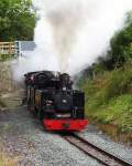 ‘Mountaineer’ and ‘Russell’ pass through Pont Wernlasddu   (17/09/2000)